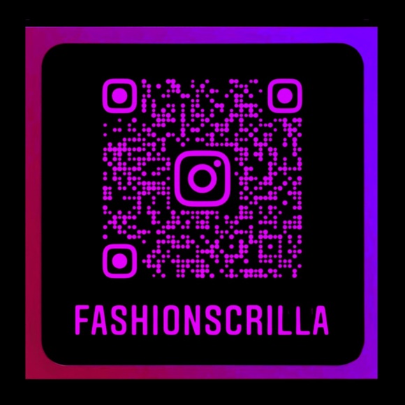 Designer Graffiti Street Art Custom Hand Poured Kaws Candle - Picture 10 of 16